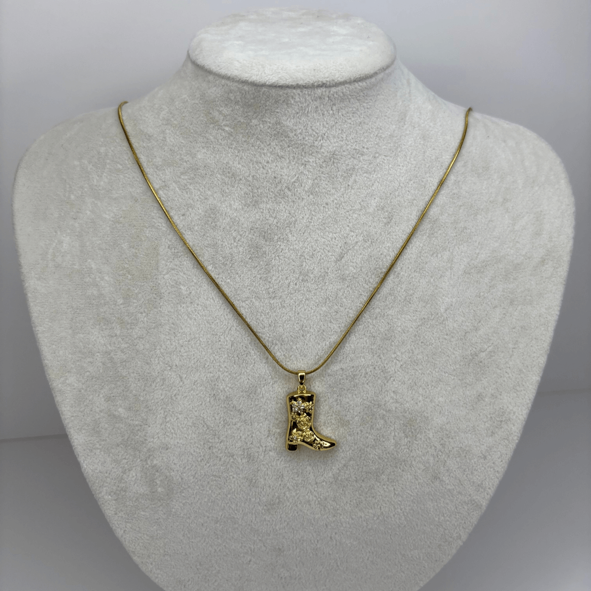 Küçük Taşlı Topuklu Kovboy Çizmeli Gold Kolye