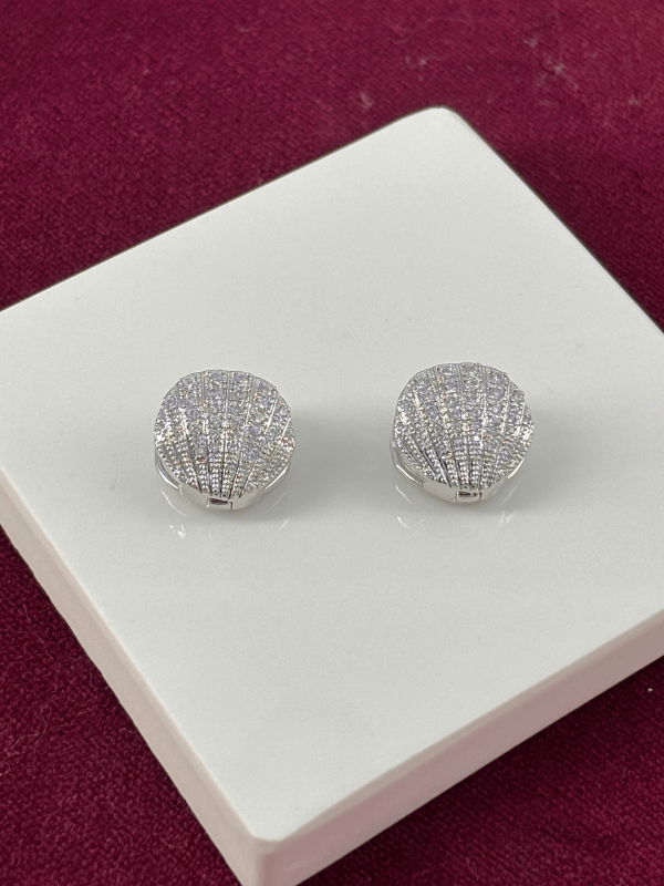 Açılır Kapanır Taşlı Deniz Kabuklu Silver Küpe