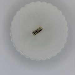 Çapraz Küçük Sıralı Taşlı Gold Yüzük