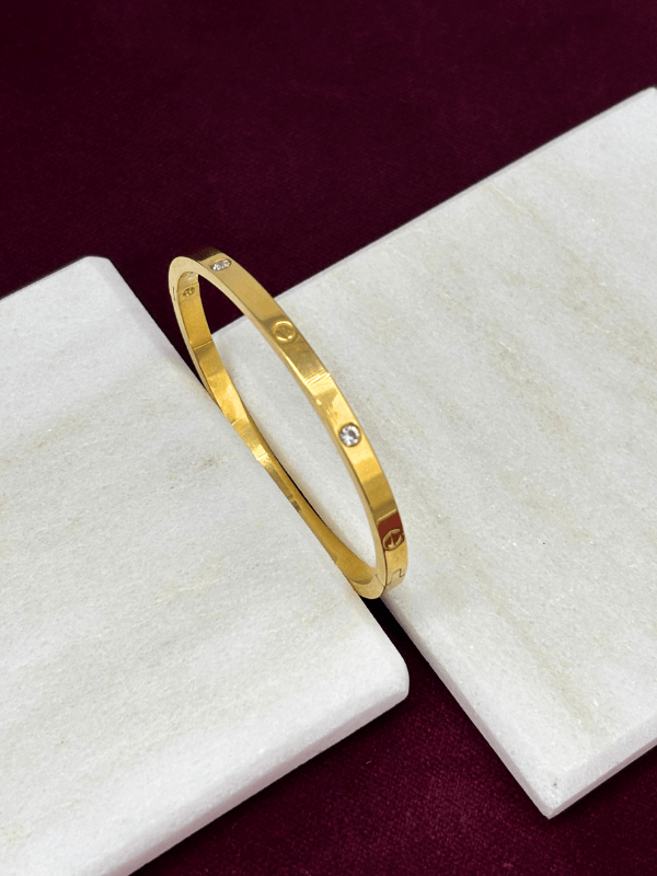 Taşlı Gold Kelepçe