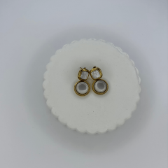 Kare ve Yuvarlak Sedef Detaylı Sallantılı Gold Küpe