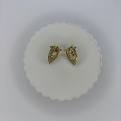 Serenay'ın Büyük ve Küçük Taşlı Gold Küpesi