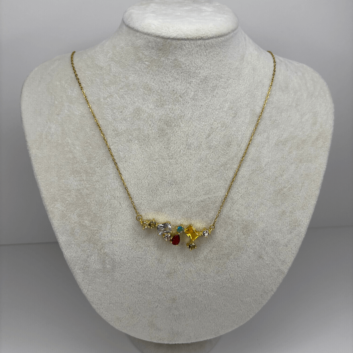 Sıralı Rengarenk Taşlı Gold Kolye