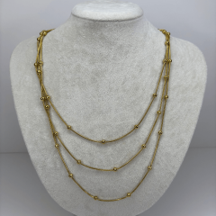 Üç Sıralı Dorika Taşlı Gold Kolye