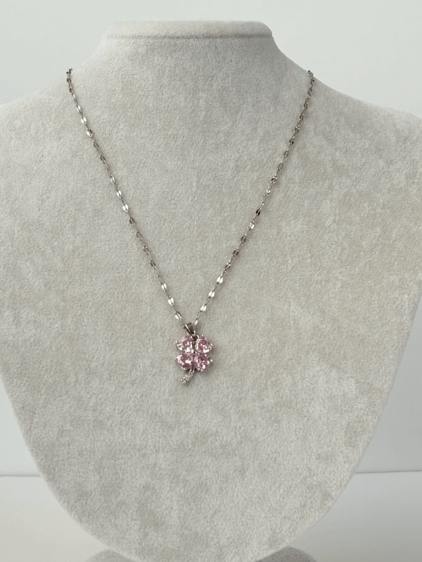 Pembe Yonca Yapraklı Silver Kolye