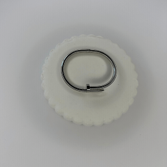 Sade Çivi Detaylı Silver Kelepçe