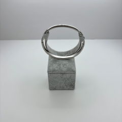 Gümüş Ok Detaylı Beyaz Renkli Silver Kelepçe