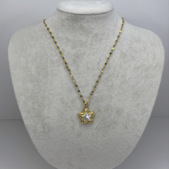 Sedef Kabartma Yıldızlı Altın Detaylı Parlak Gold Kolye