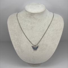 Mavi ve Mor Tonlarında Kelebek Kanatlı Silver Kolye