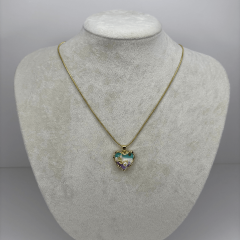 Mavi Mor ve Beyaz Tonlarında Çiçekli Gold Kolye