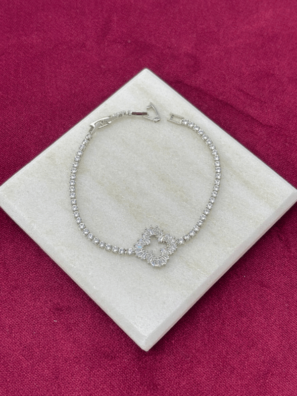 Büyük Taşlı Yaprak Detaylı Silver Bileklik