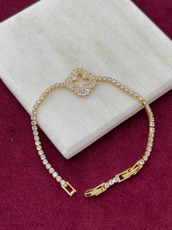 Büyük Taşlı Yaprak Detaylı Gold Bileklik