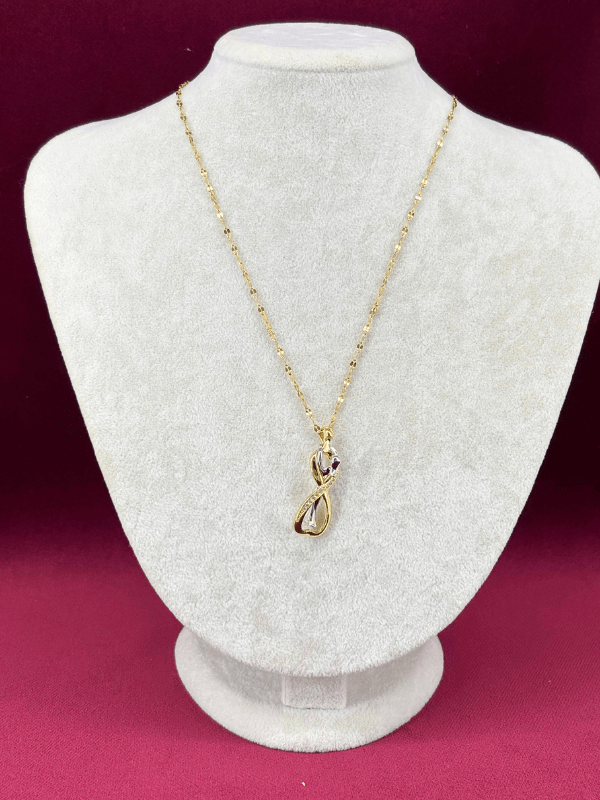 Altın ve Gümüş Birbirine Sarılan Çift Figürlü Gold Kolye