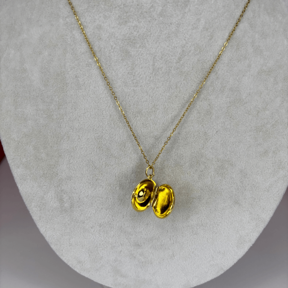 Açılır Kapanır Beyaz Sedef Yansımalı Taşlı Gold Kolye