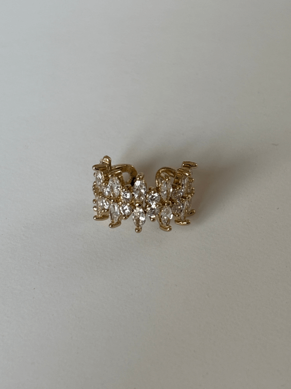 Oval ve Yuvarlak Parlak Taşlı Gold Earcuff
