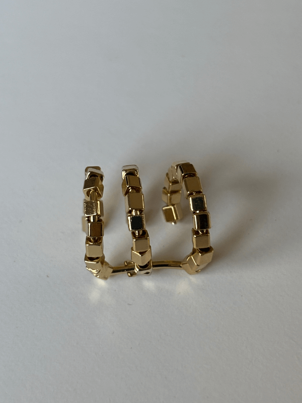 Üç Sıra Dönebilen Parlak Dikdörtgen Detaylı Ayarlanabilir Gold Earcuff