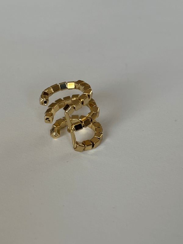 Üç Sıra Dönebilen Parlak Dikdörtgen Detaylı Ayarlanabilir Gold Earcuff