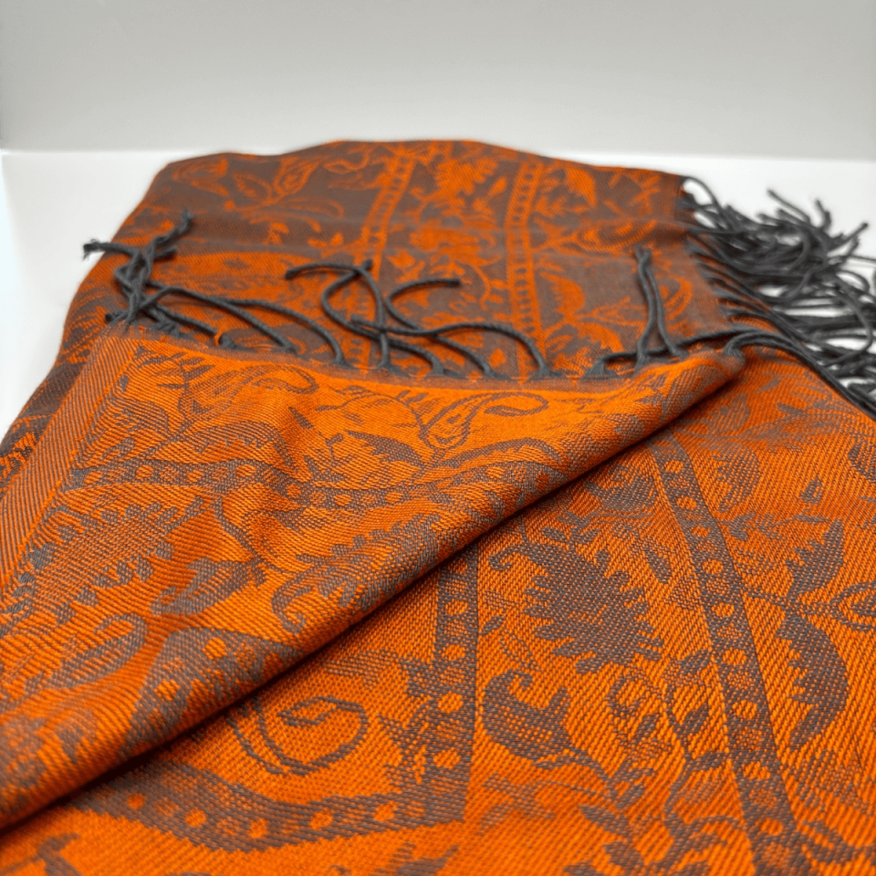 Turuncu-Gri Tonlarında Desenli İnce Şal