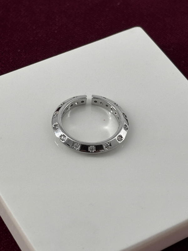 Küçük Taşlı Silver Yüzük