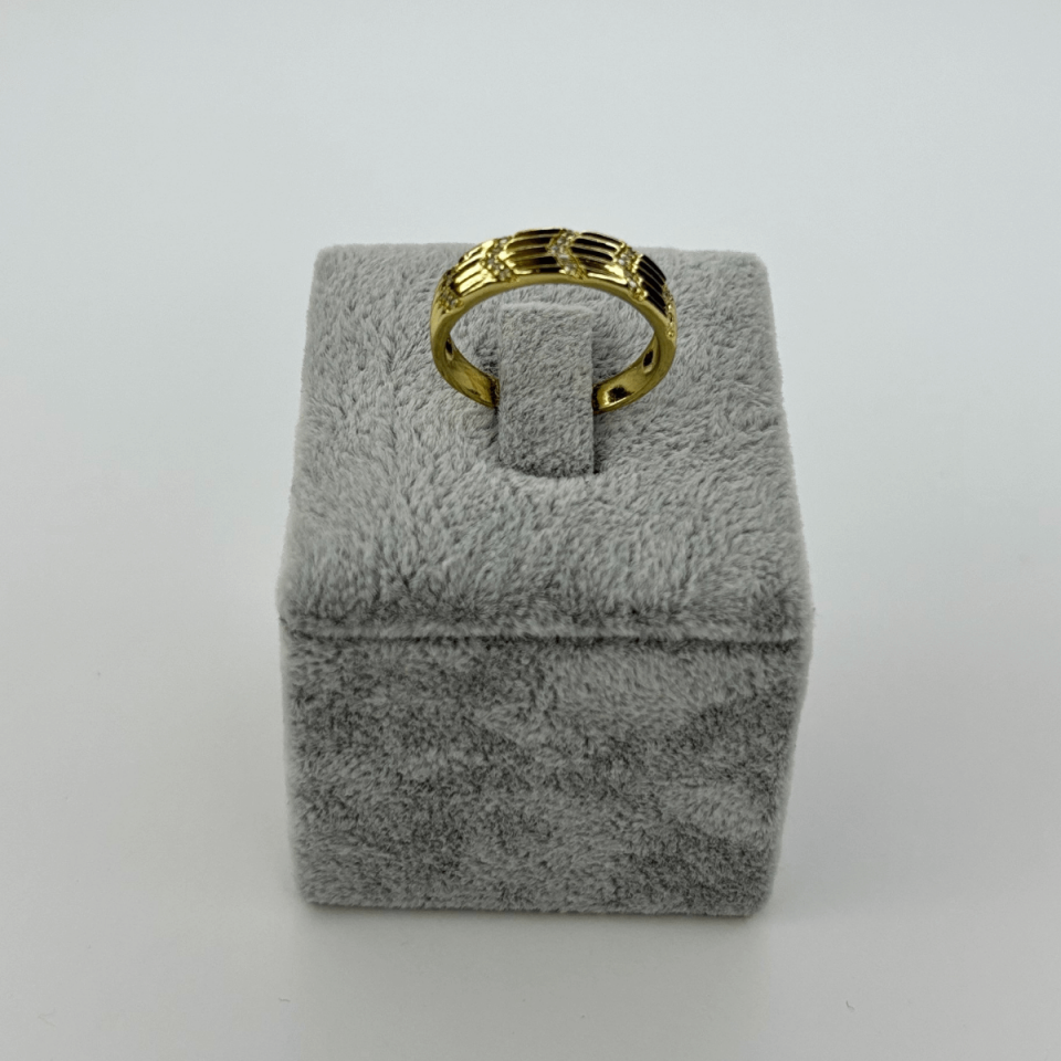 Ok Şekilli ve Taşlı Gold Yüzük