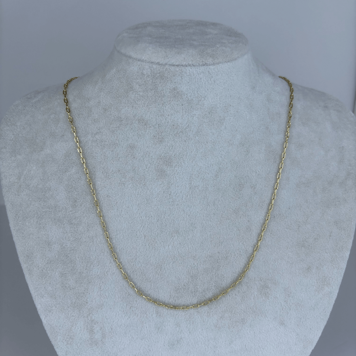 14 K Renginde Minimal Ataş Şekilli Gold Kolye