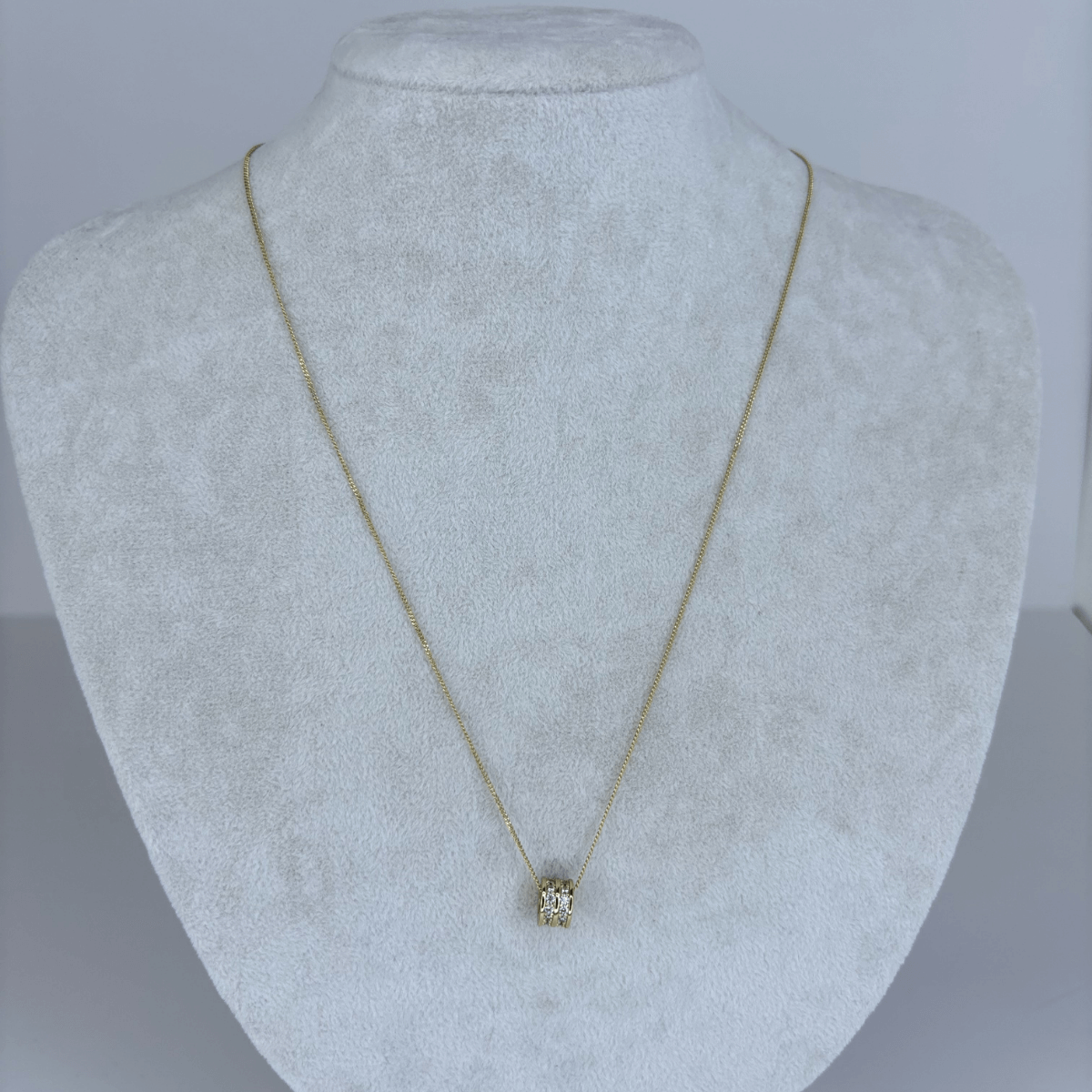 14 K Renginde Çift Sıra Taşlı Daire Şekilli Minimal Gold Kolye