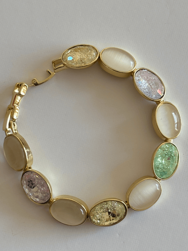 Rengarenk Sedef Yansımalı Oval Şekilli Gold İthal Bileklik