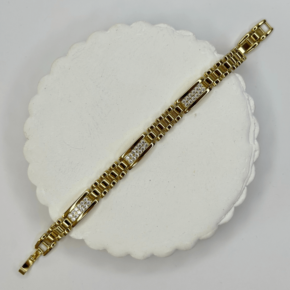 14 K Renginde Minik Taşlarla Kaplı Üç Dikdörtgen Şekilli Gold Bileklik 