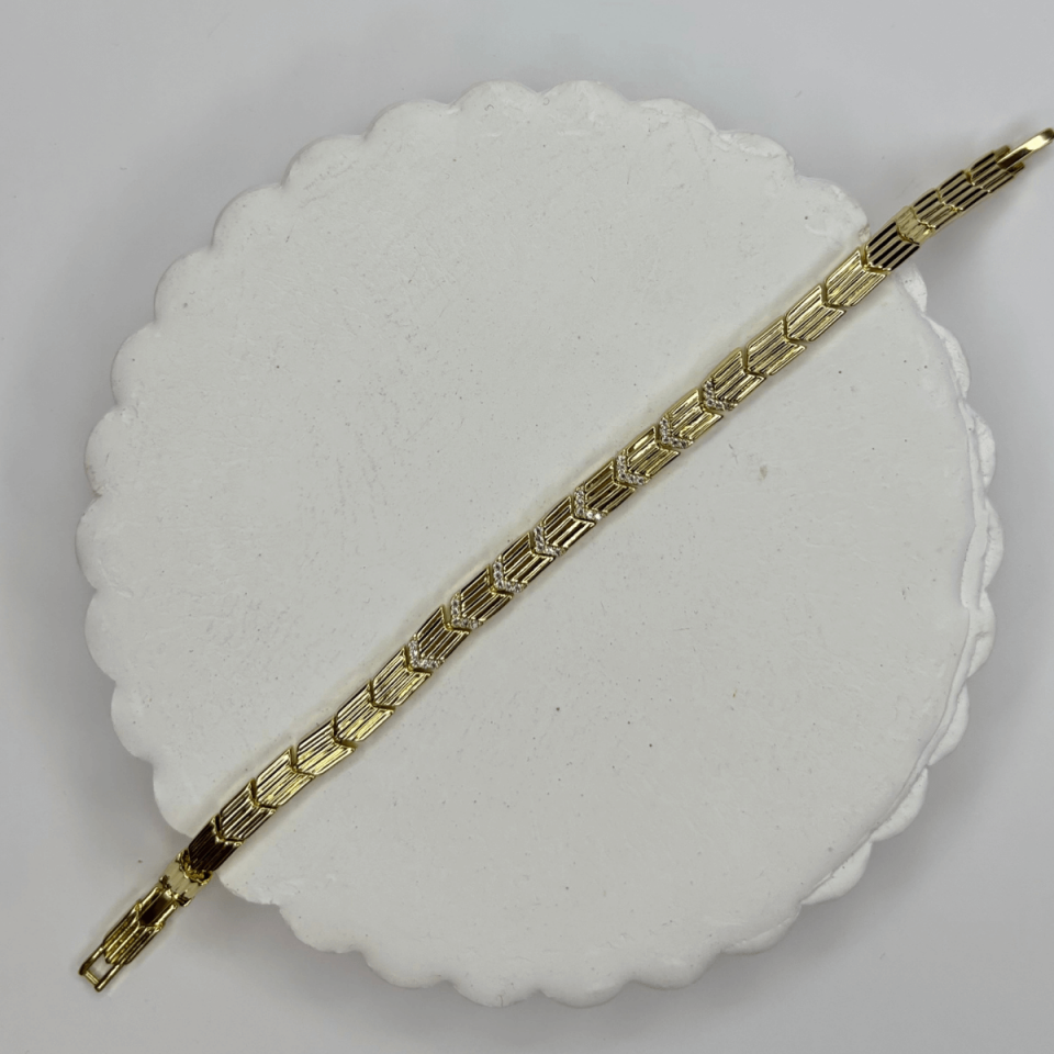 14 K Renginde Minimal Taşlı Ok Şeklinde Çift Renkli Bileklik