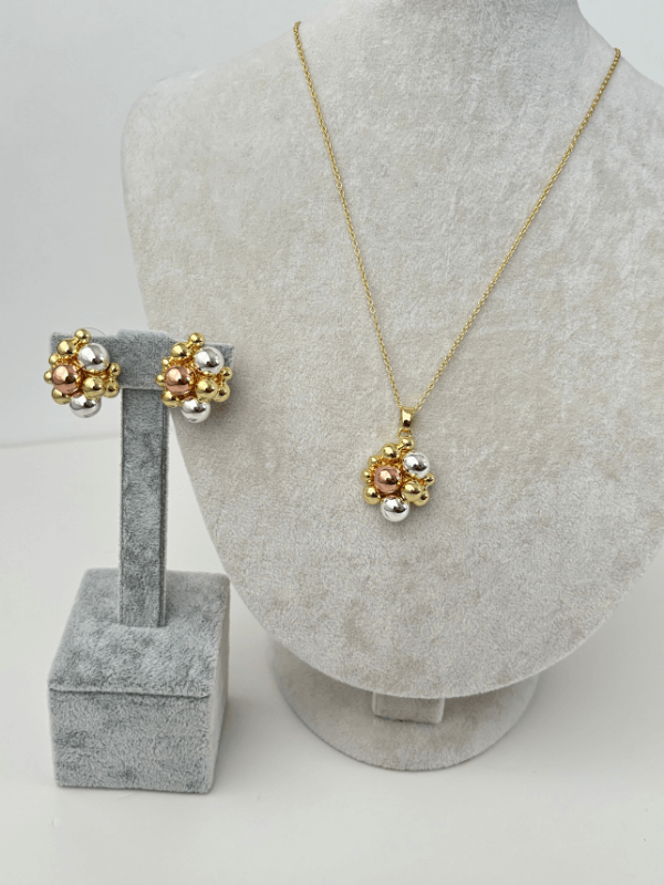 Üç Renkli Topçuk Şekilli Gold Set