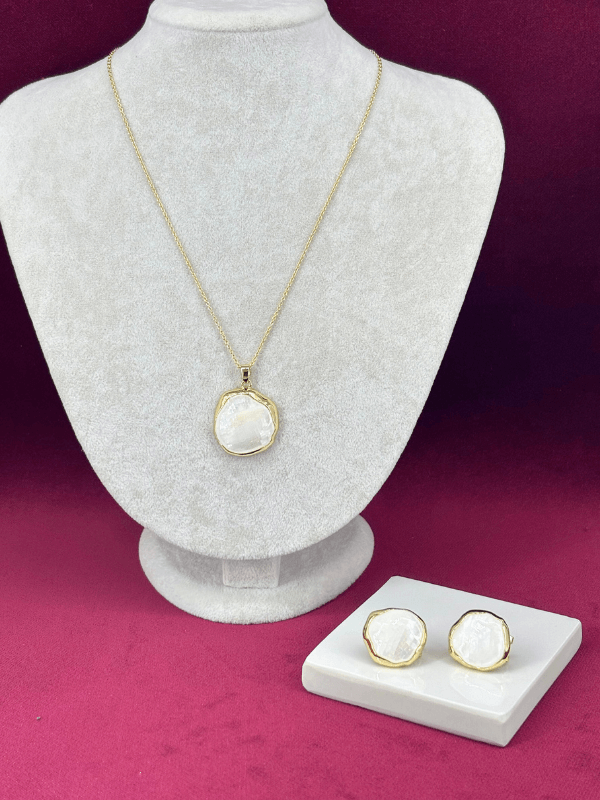 Beyaz Sedef Yansımalı Gold Renkli Set