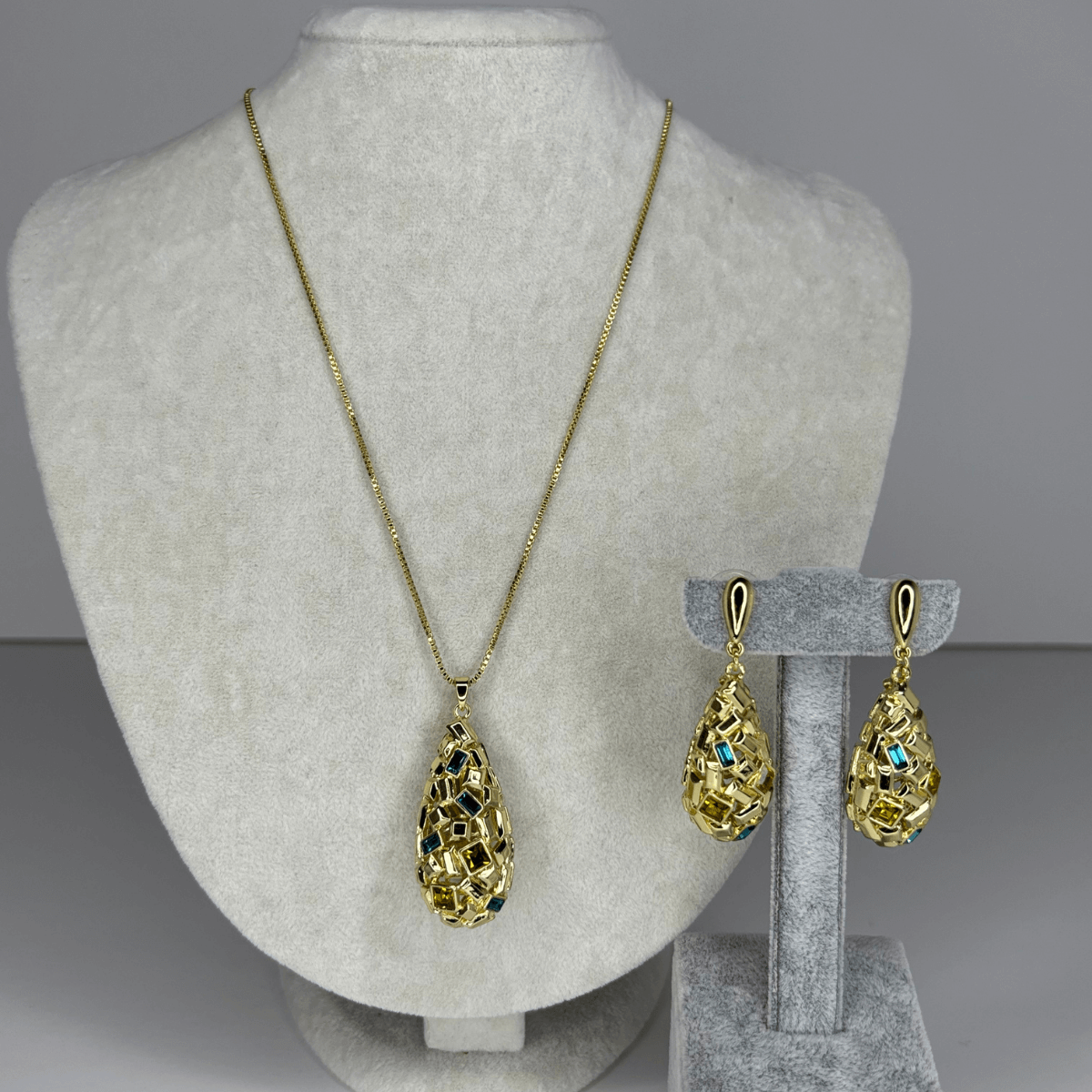 Damla ve Dikdörtgen Şekilli Mavi ve Altın Renkli Set