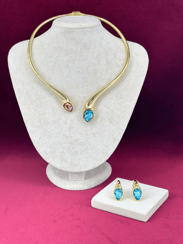 Kahverengi ve Mavi Renklerinde Parlak Taşlı Gold Set