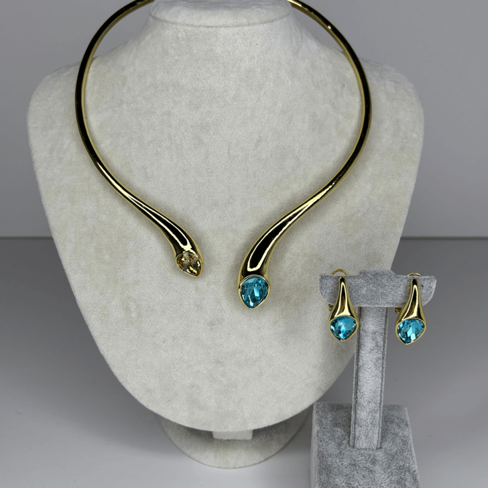 Kahverengi ve Mavi Renklerinde Parlak Taşlı Gold Set