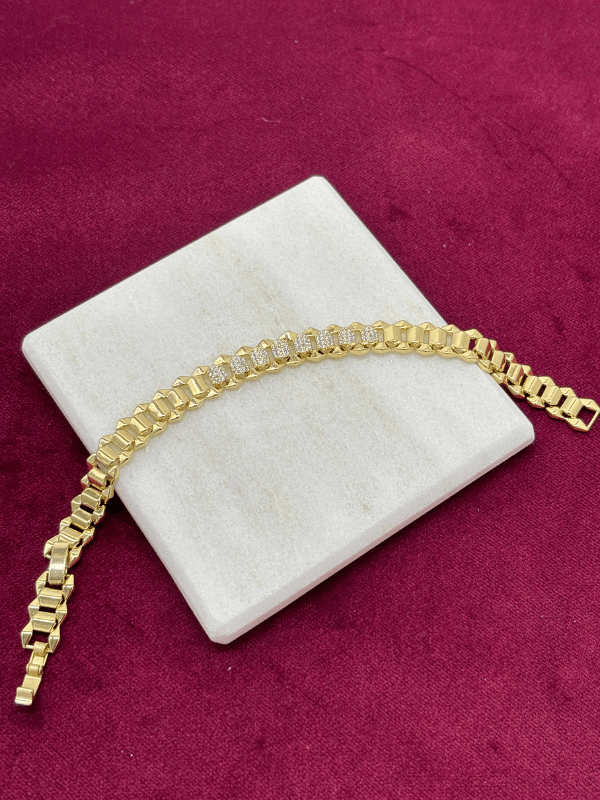 Çift Renkli Birbirine Geçmeli Taşlı Bileklik