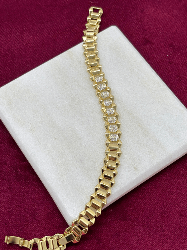 Çift Renkli Birbirine Geçmeli Taşlı Bileklik