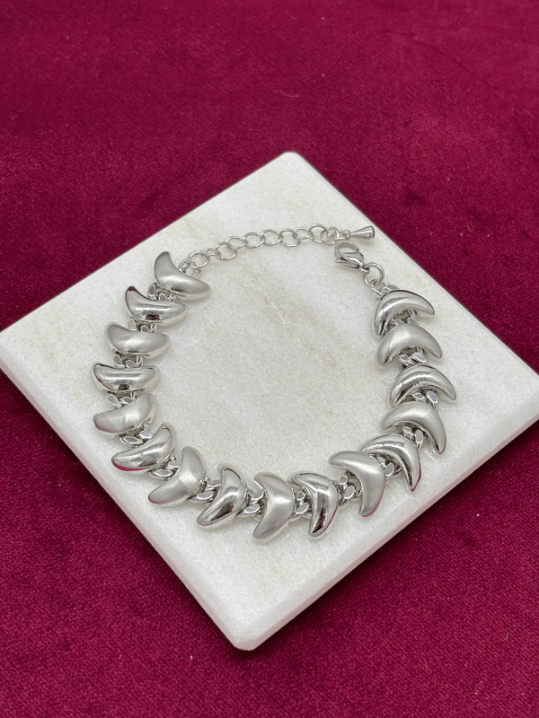 Parlak ve Mat Silver Renkli V Şekilli Bileklik