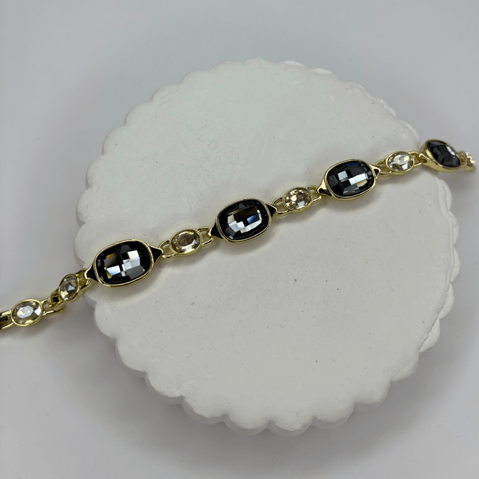 Parlak Koyu ve Açık Renkli Taşlardan Oluşan Gold Bileklik