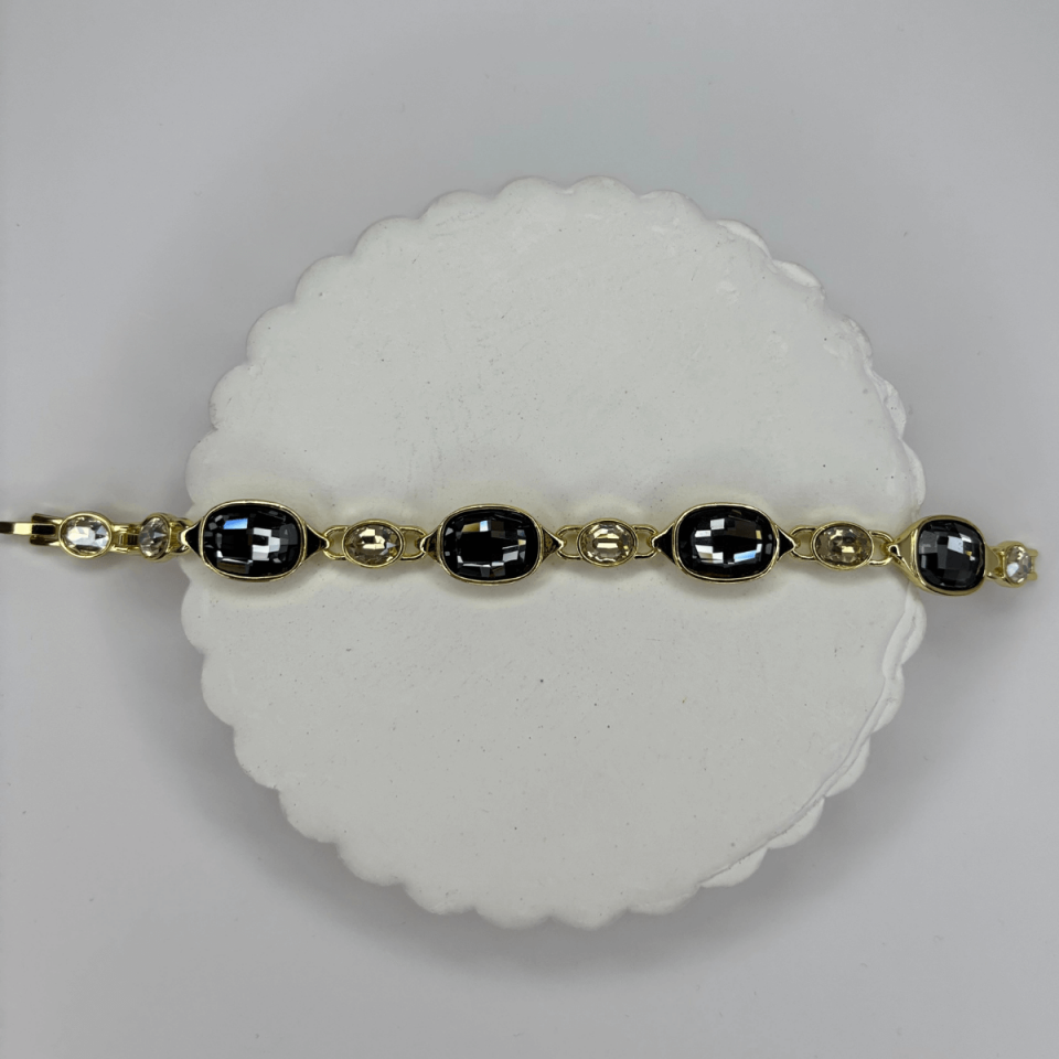 Parlak Koyu ve Açık Renkli Taşlardan Oluşan Gold Bileklik