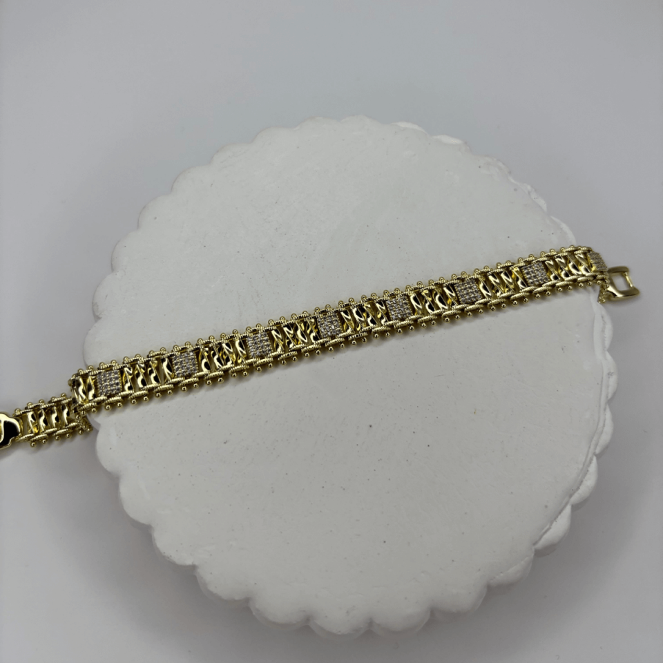 Silver Kare Taşlı Gold Örme Model Bileklik