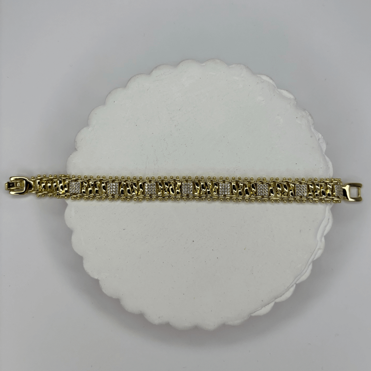 Silver Kare Taşlı Gold Örme Model Bileklik