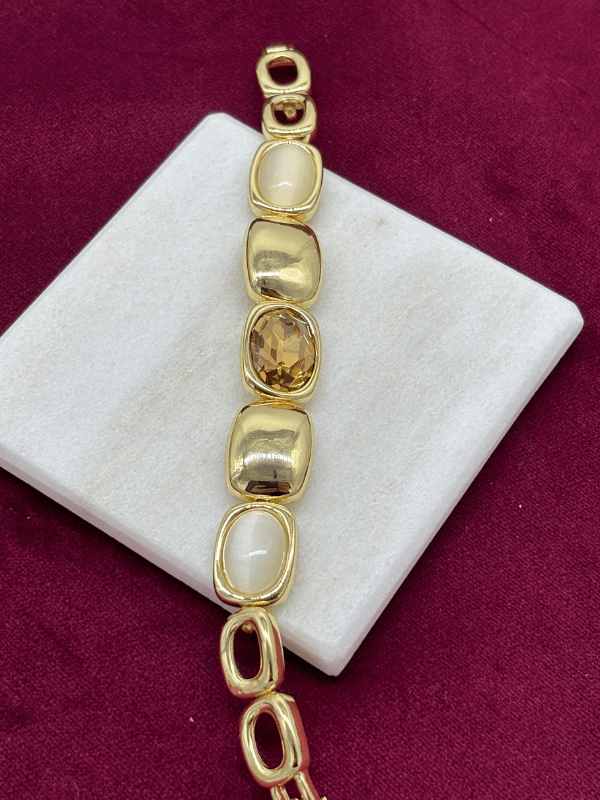 Toprak Tonlarında Parlak Dikdörtgen Şekilli Gold Bileklik