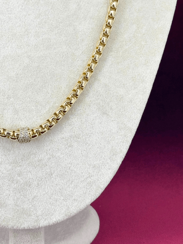 Silindir Şekilli Taşlı ve Kalın Zincirli Gold Kolye