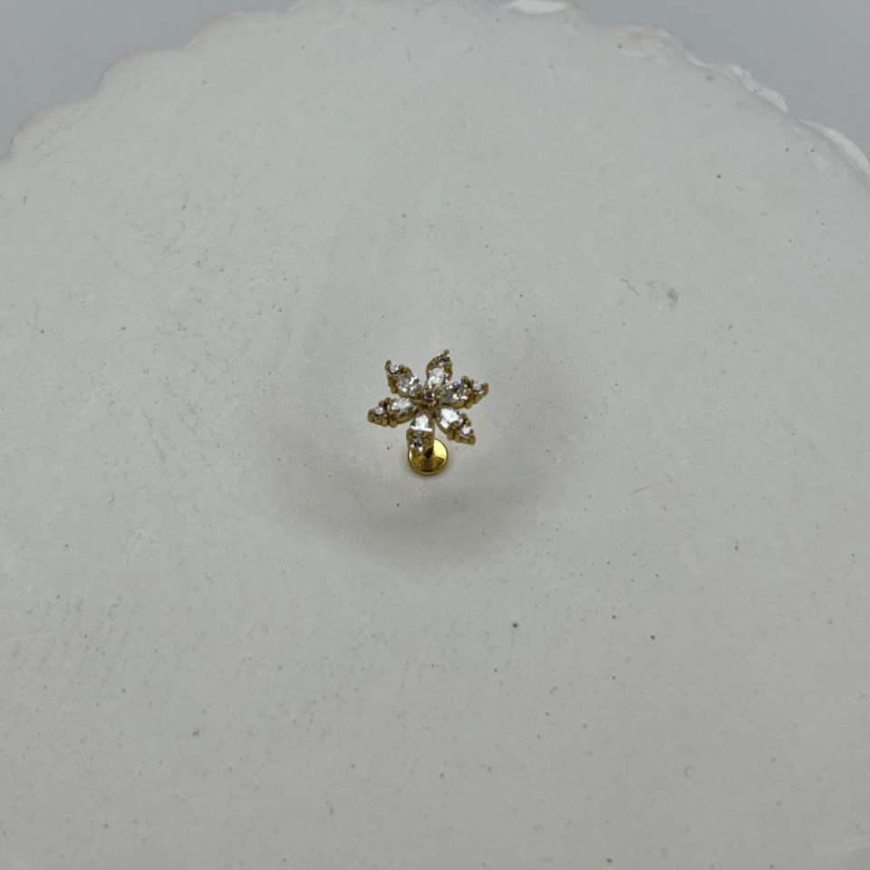 Kar Tanesi Şeklinde Taşlı Gold Piercing