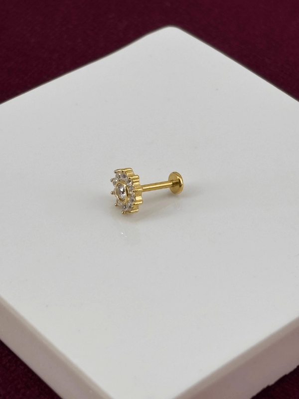 Güneş Şekilli ve Taşlı Gold Piercing