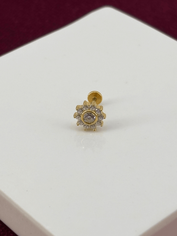 Güneş Şekilli ve Taşlı Gold Piercing