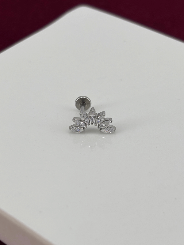 Oval Taş Detaylı ve Yay Şekilli Silver Piercing