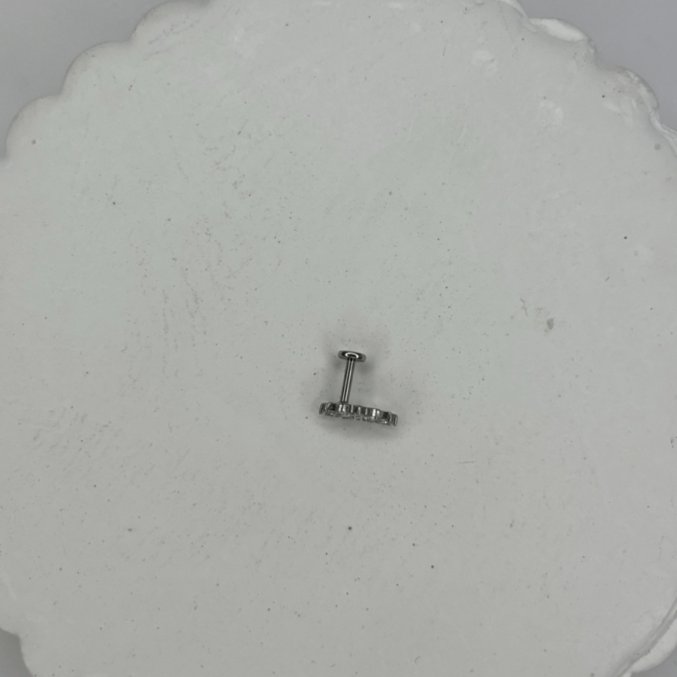 Oval Taş Detaylı ve Yay Şekilli Silver Piercing