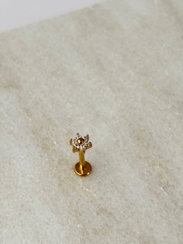 Minimal Güneş Şekilli ve Taşlı Gold Piercing