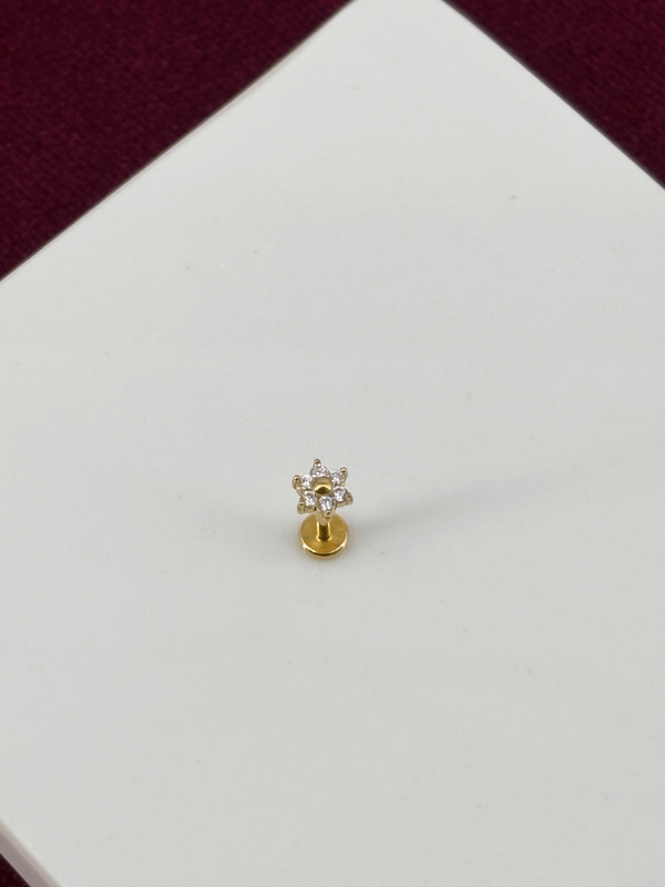 Minimal Güneş Şekilli ve Taşlı Gold Piercing